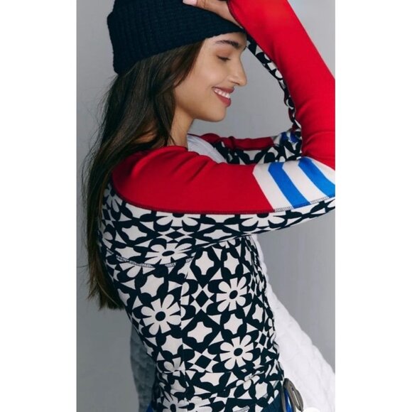 FP Movement by Free People Kick Off Printed Layer Top Black Red White Graphic L - Picture 8 of 16